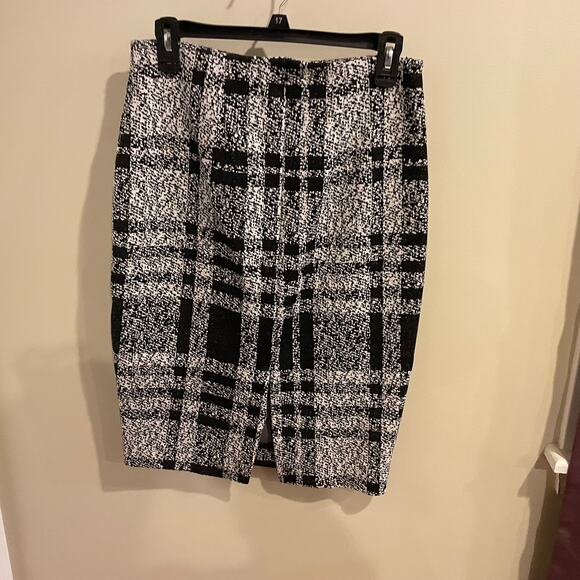 Express Black & White Plaid High Waisted Midi Pencil Skirt Size Small - Picture 3 of 4